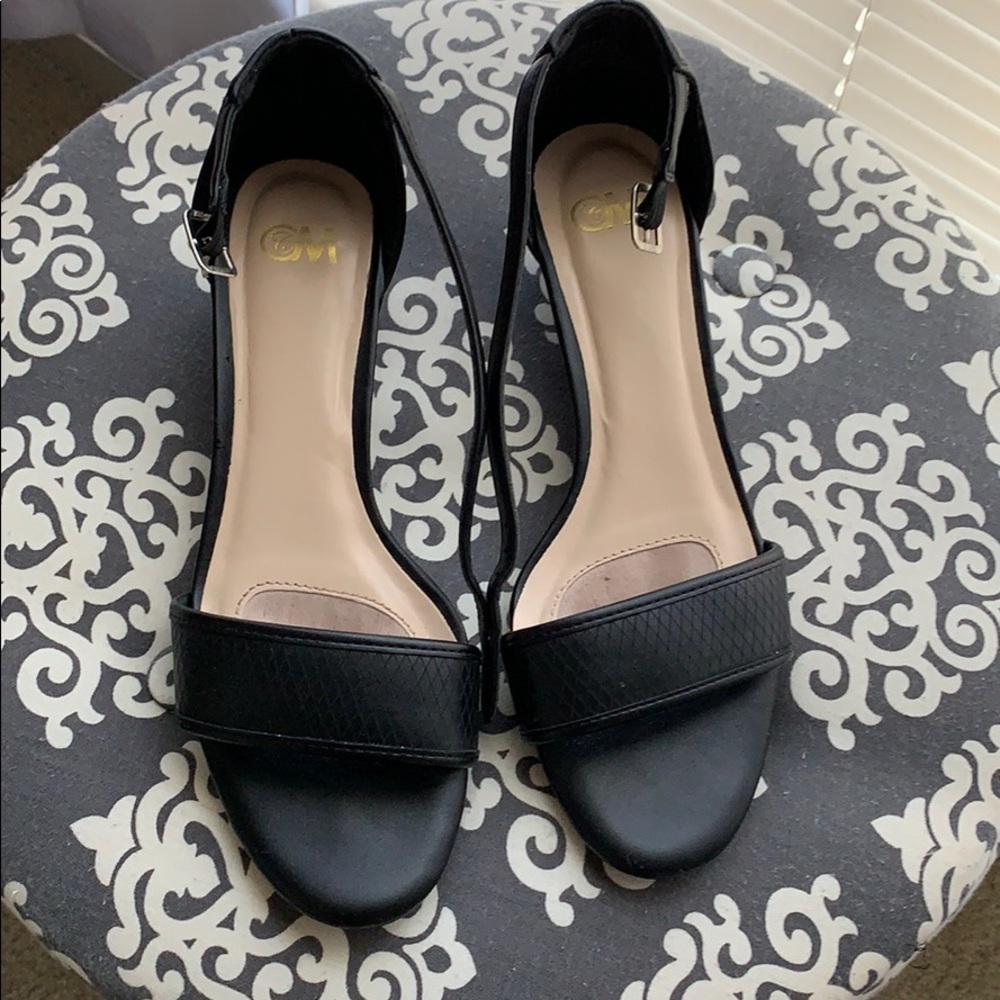 Black Wedges!